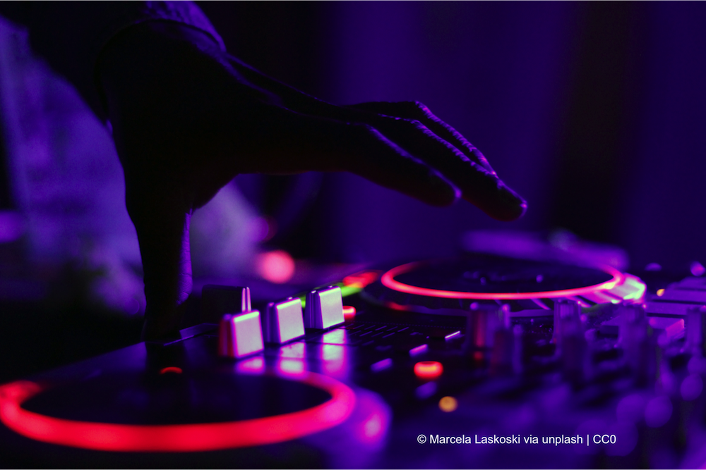 Wie misst man den Social Media Aufwand? (Bild: Marcela Laskoski via unsplash, CC0)